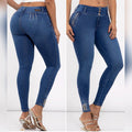 Jeans colombiano skinny tiro medio azul con pedrería en bolsillos delanteros y en el ruedo, vista trasera y lateral